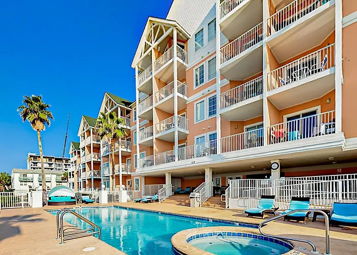 Apartment Grand 215 *