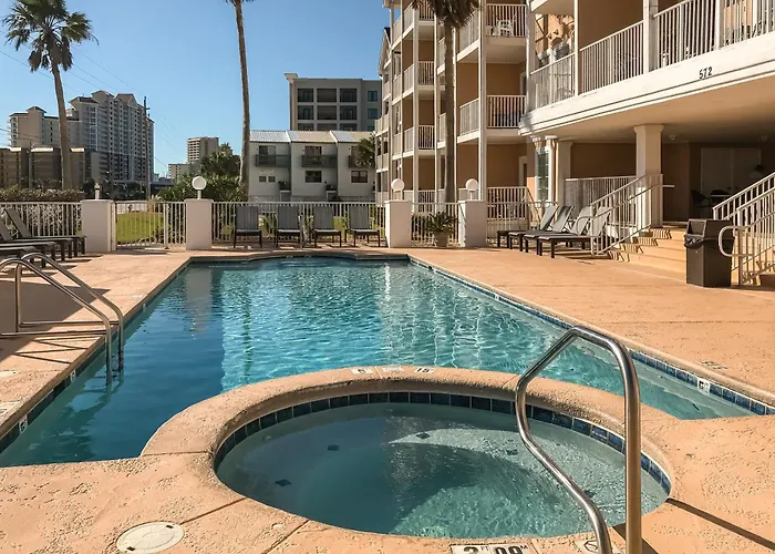 Grand 215 Apartment *